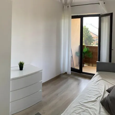 Apartment Nice Bright With Balcony *